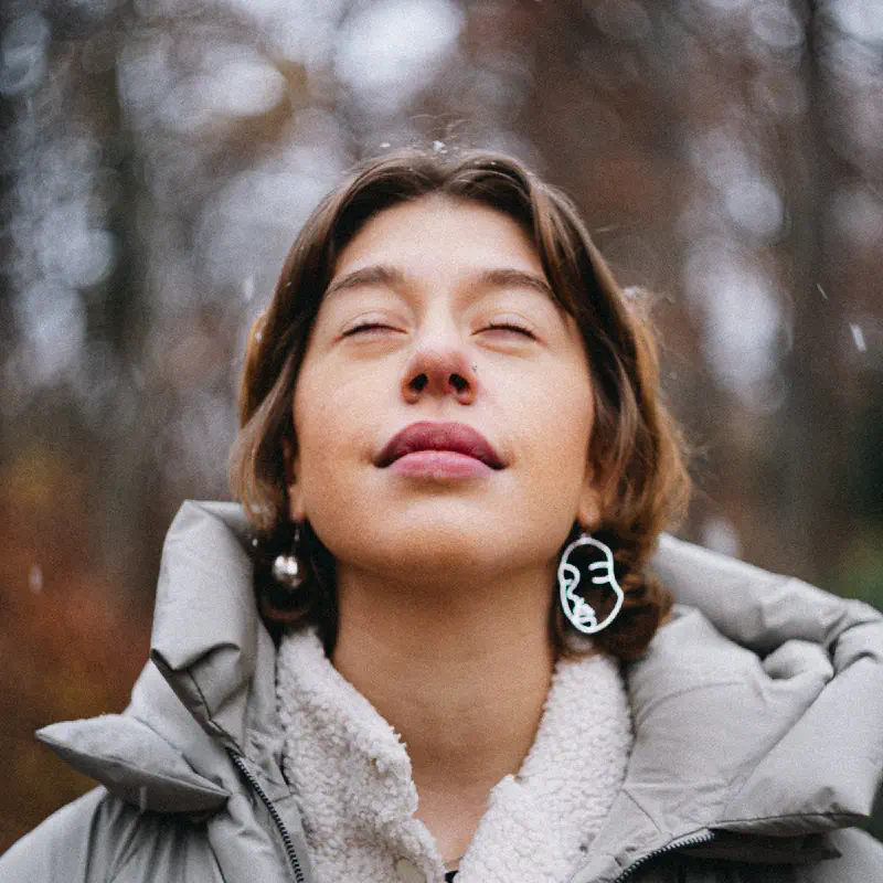 Julia - MindfulBreathBeyond
