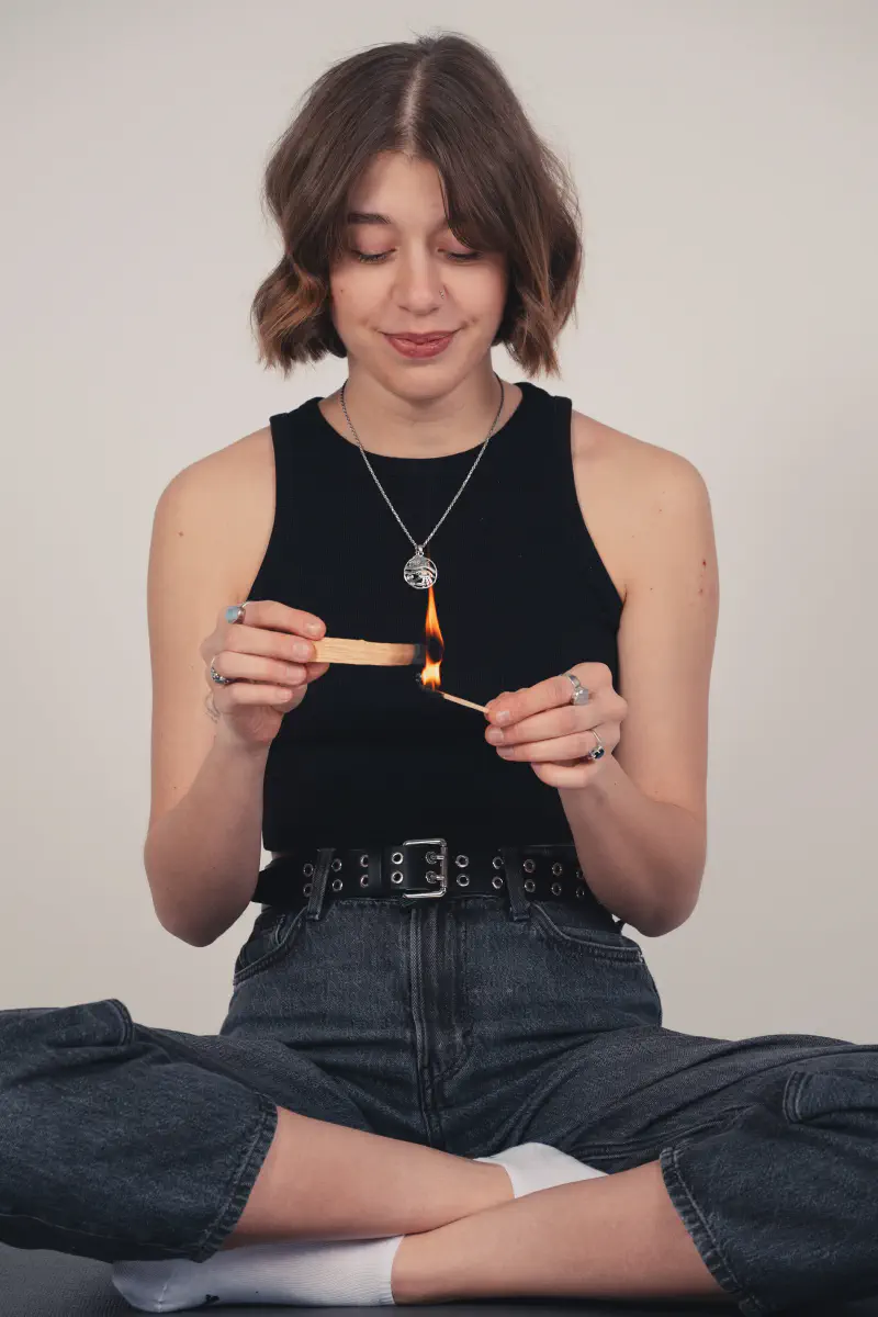 Julia - MindfulBreathBeyond